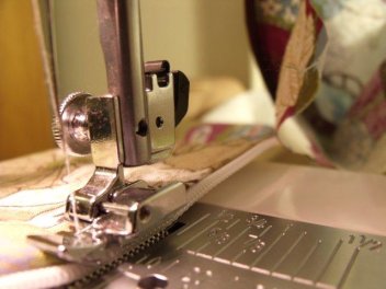 top stitching the zipper on a lined wet bag top stitching the zipper on a lined wet bag