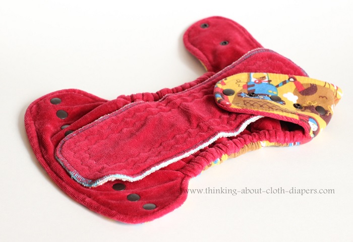 interior of butt-ons hybrid cloth diaper with lay-in insert